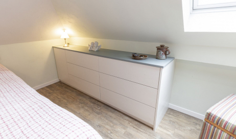 Schlafzimmer Sideboard - Sideboard, Fjordgrün und weiß mit 6 Schubkästen und einer Türe mit viel Stauraum